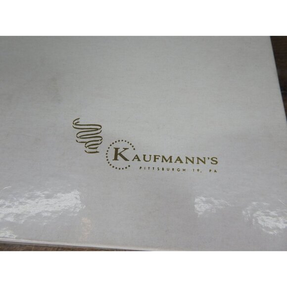 NWT Vintage Turbo Orlon Acrylic  Knit Fringe Scarf & Glove Set Red & White - Picture 4 of 4